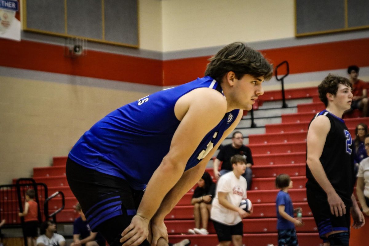 Jackson Campbell gets ready to receive the ball from fishers 